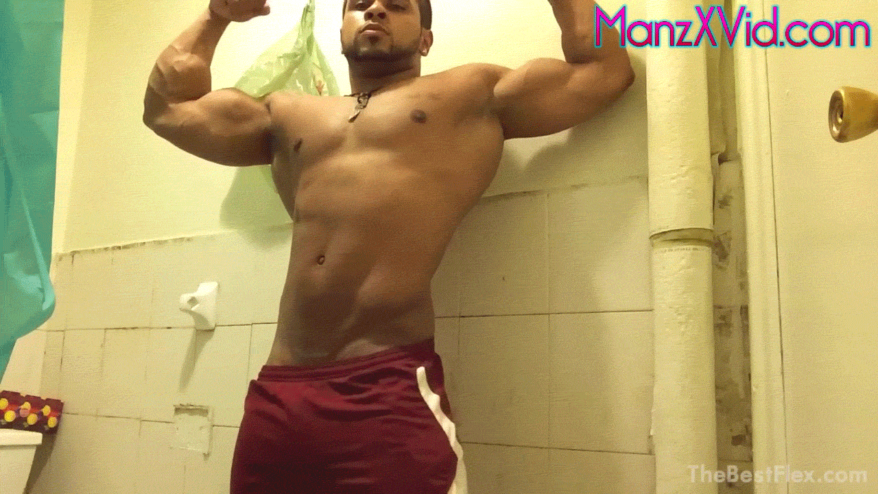 Muscle latino Rico Wolf bathroom jerk, flex and nut